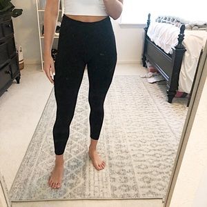 Black lululemon leggings